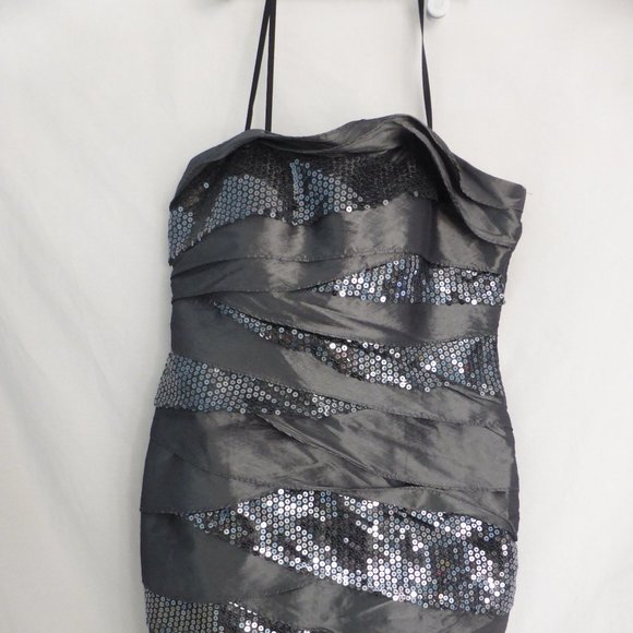 CITY STUDIO, size 5, grey and silver dress BNWT